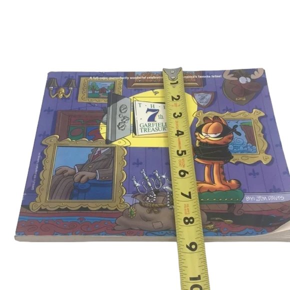 The 7th Garfield Treasury by Jim Davis - Picture 6 of 6